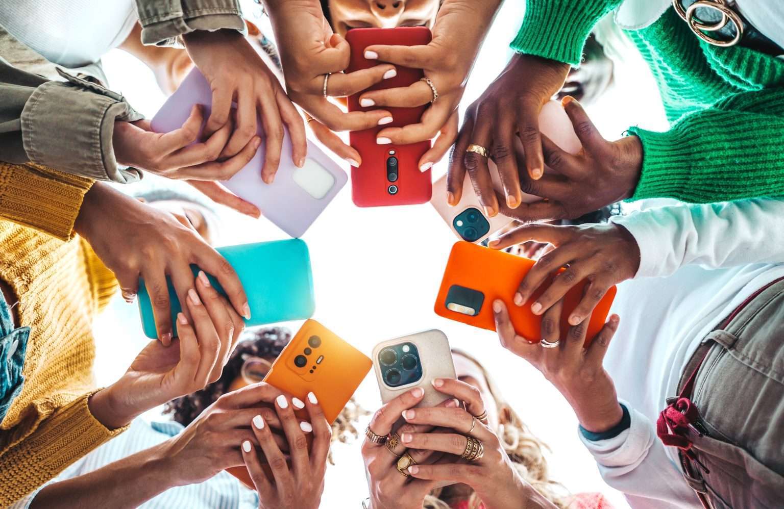 gen z on phones